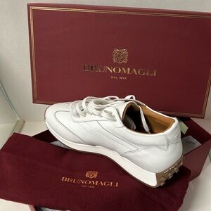 Duccio Mid Lether Jogger Sneaker 👟 Ehite by BRUNOMAGLI “8”